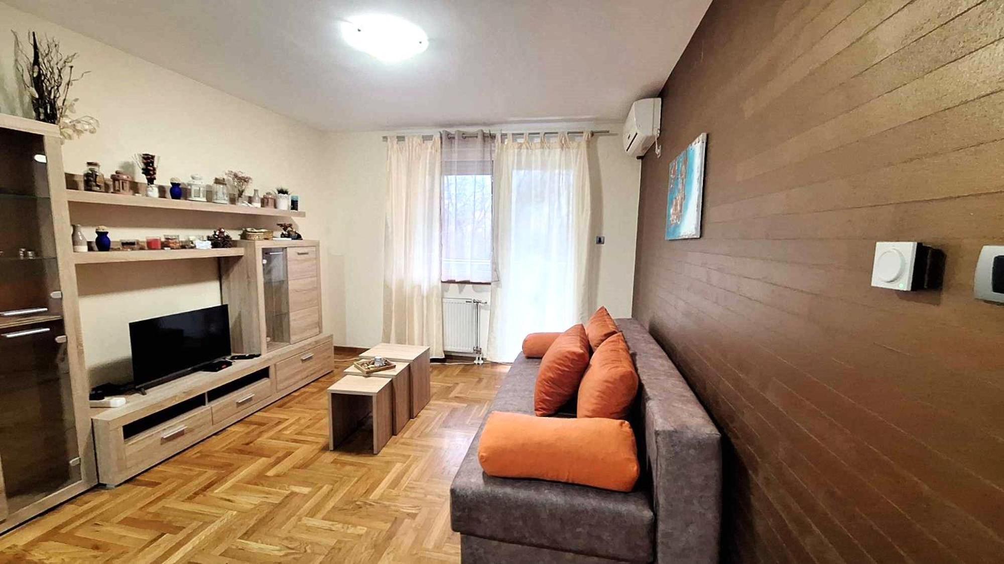 Apartment Vas Raj Újvidék Kültér fotó